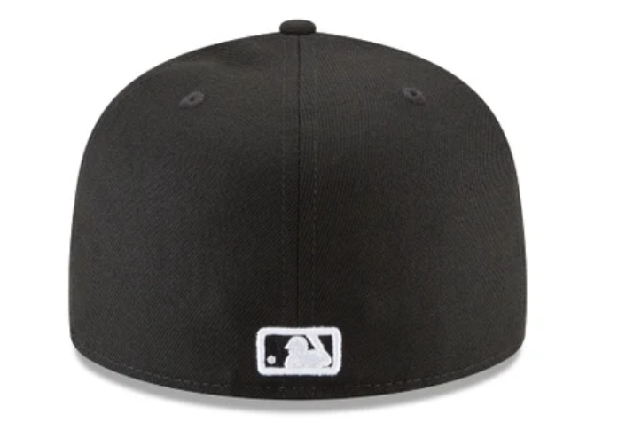 New Era 59Fifty Fitted - Pittsburgh Pirates Black and White Basic 59Fifty Fitted